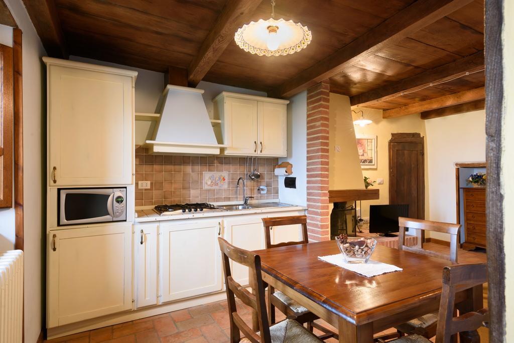 Il Borgo Dei Corsi - Charming Holiday Apartments Ortignano Raggiolo Εξωτερικό φωτογραφία