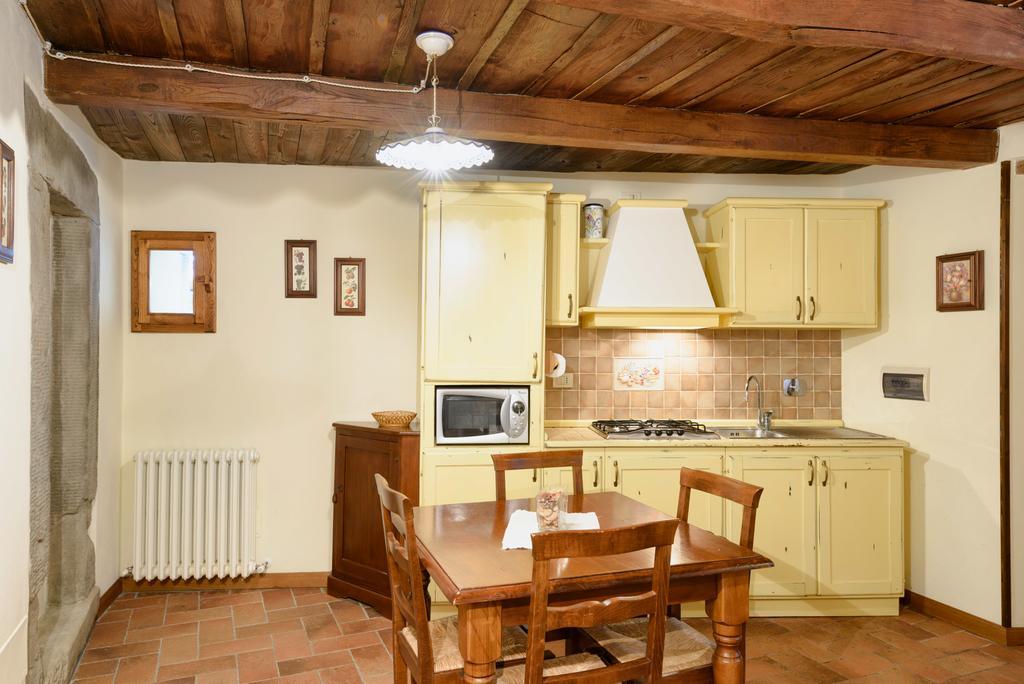 Il Borgo Dei Corsi - Charming Holiday Apartments Ortignano Raggiolo Εξωτερικό φωτογραφία