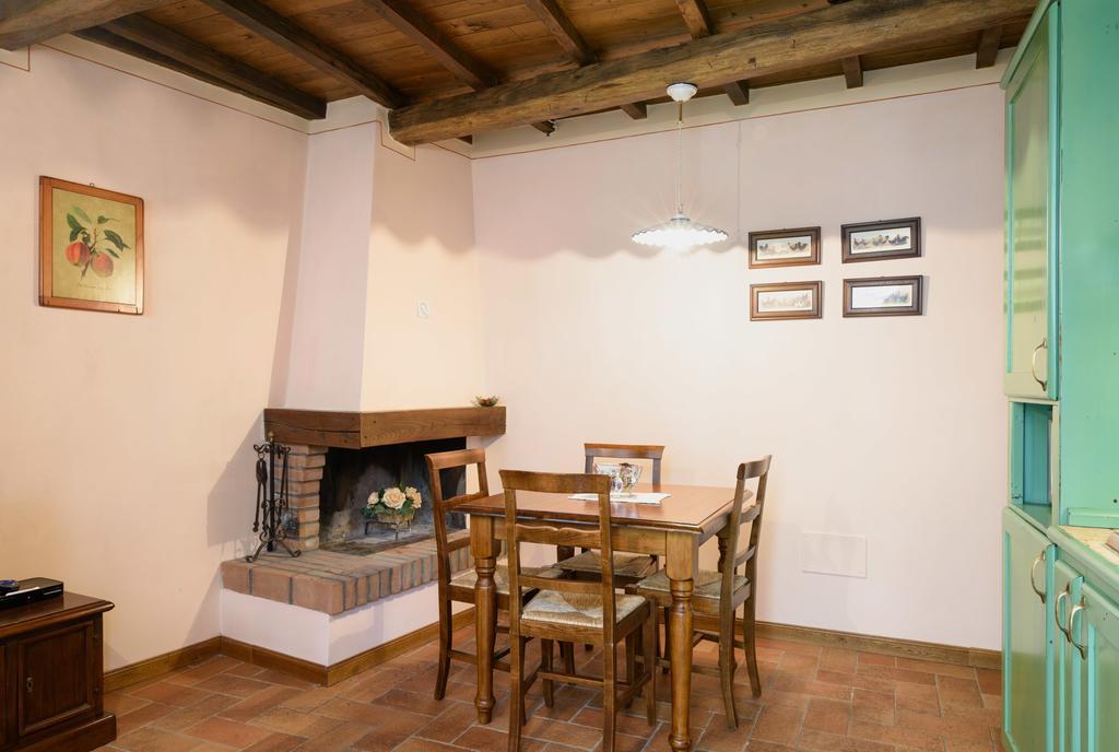 Il Borgo Dei Corsi - Charming Holiday Apartments Ortignano Raggiolo Εξωτερικό φωτογραφία